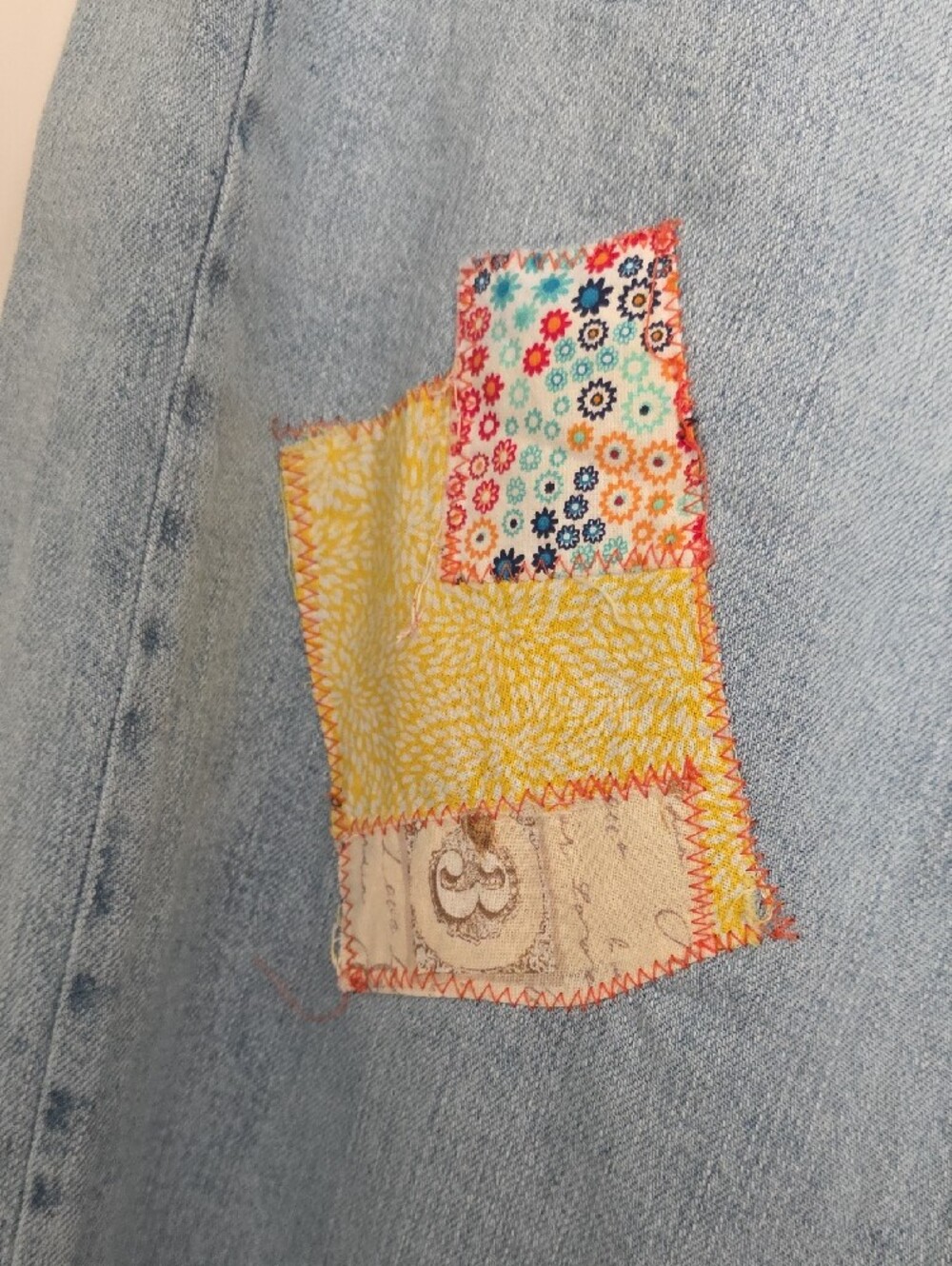 Pilcro Light Blue Wide-Leg Jeans with Patch Heart Detail - Picture 3 of 7
